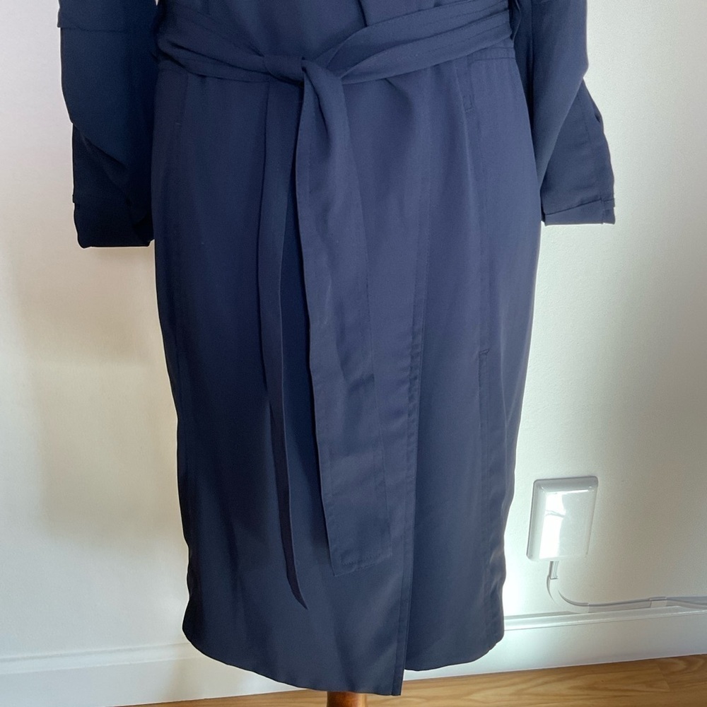 Babaton Quincy Belted Trench Coat Flowy with Pockets in Navy XXSmall - Picture 9 of 15